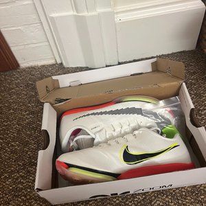 Nike Air Zoom Maxfly spikes